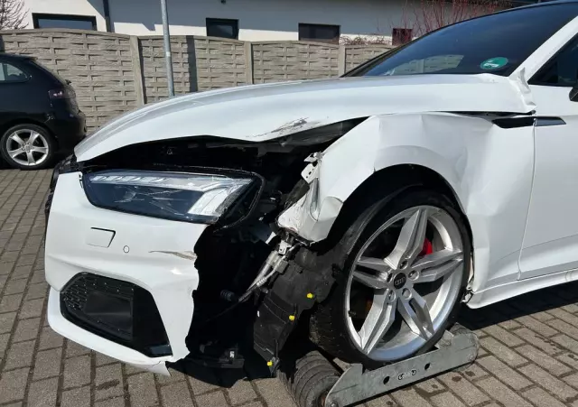 AUDI A5 Sportback 45 TFSI quattro S tronic S line business