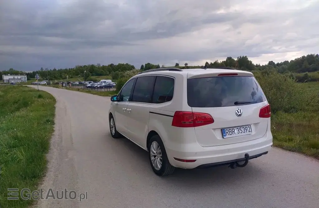 VOLKSWAGEN Sharan 