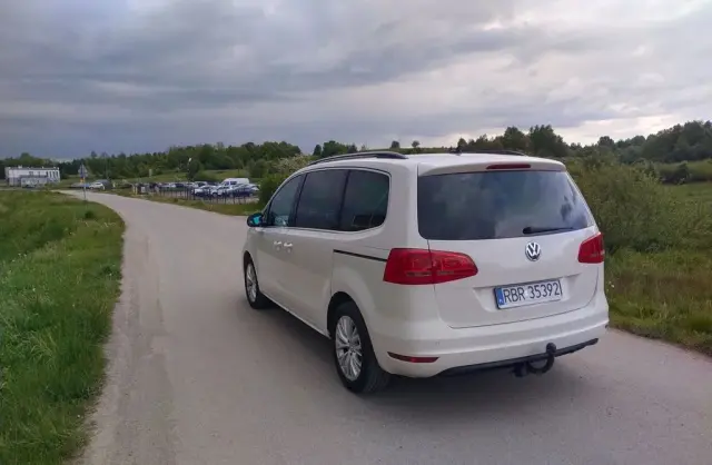 VOLKSWAGEN Sharan 