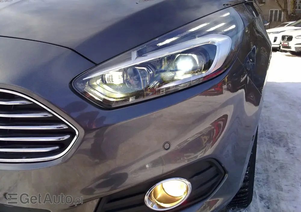 FORD S-Max 2.0 EcoBlue Titanium
