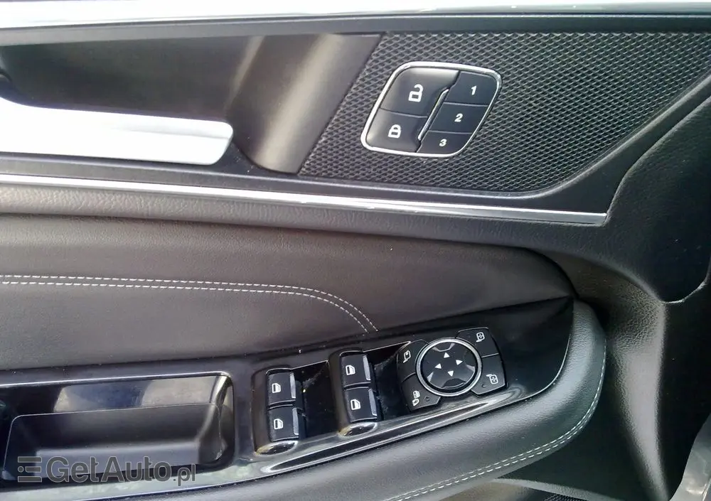 FORD S-Max 2.0 EcoBlue Titanium