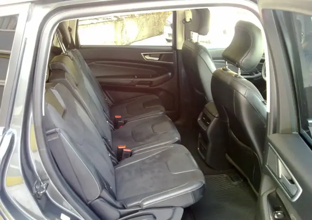 FORD S-Max 2.0 EcoBlue Titanium