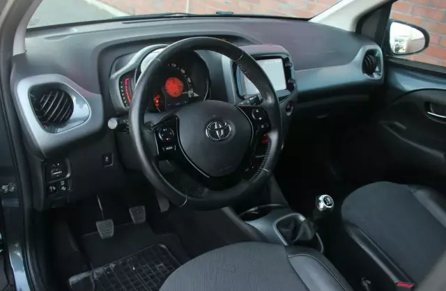 TOYOTA Aygo 