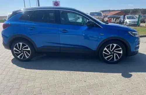 OPEL Grandland 