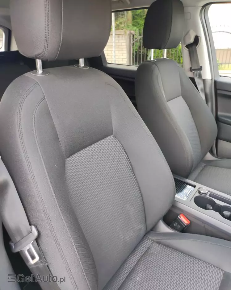 LAND ROVER Discovery Sport 2.0 TD4 HSE