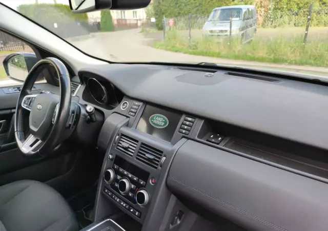 LAND ROVER Discovery Sport 2.0 TD4 HSE