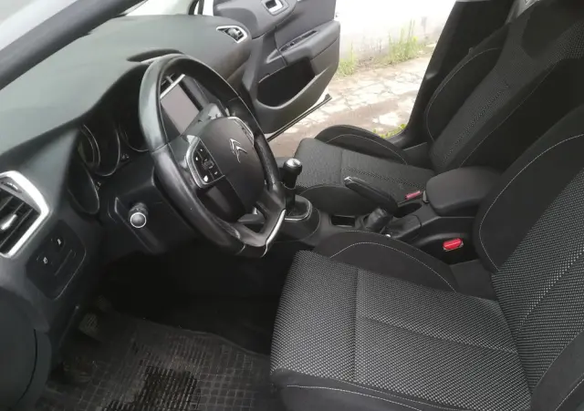 CITROËN C4 1.6 HDi Vitamin