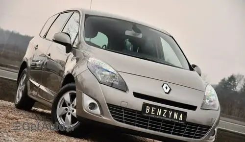 RENAULT Grand Scenic 