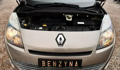 RENAULT Grand Scenic 