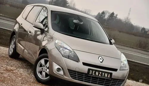 RENAULT Grand Scenic 