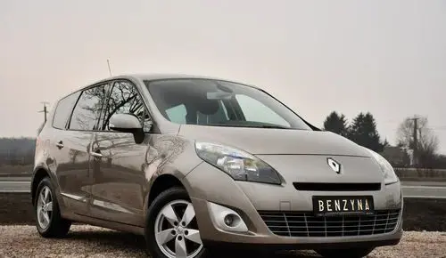 RENAULT Grand Scenic 