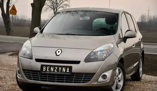 RENAULT Grand Scenic 