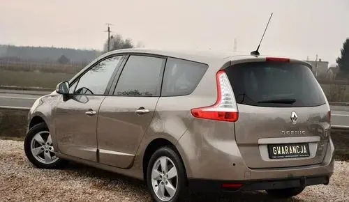 RENAULT Grand Scenic 