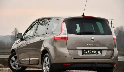 RENAULT Grand Scenic 