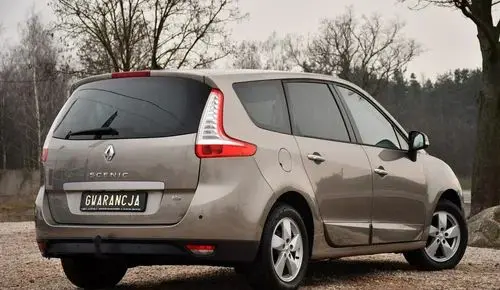RENAULT Grand Scenic 