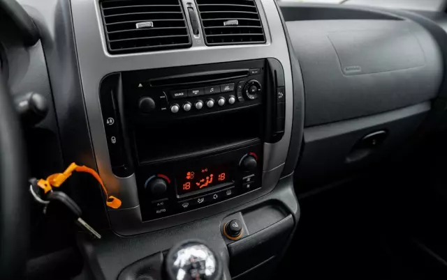 CITROËN Jumpy Combi L2 (8-Si.) Selection