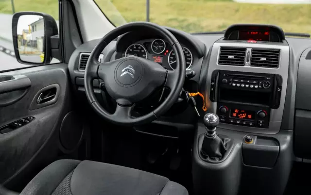 CITROËN Jumpy Combi L2 (8-Si.) Selection