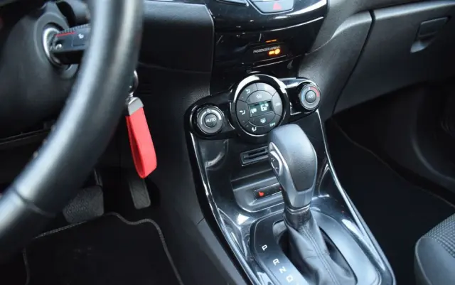 FORD Fiesta 1.0 EcoBoost S&S TITANIUM