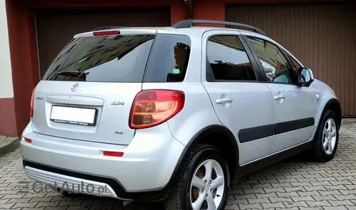 SUZUKI SX4 