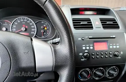 SUZUKI SX4 