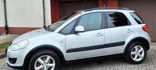 SUZUKI SX4 