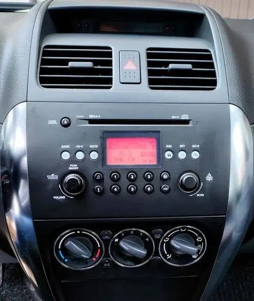 SUZUKI SX4 