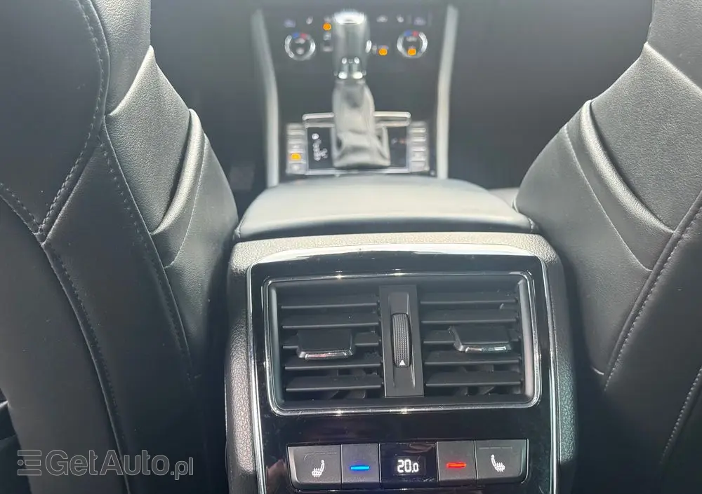 SKODA Superb 2.0 TDI L&K DSG