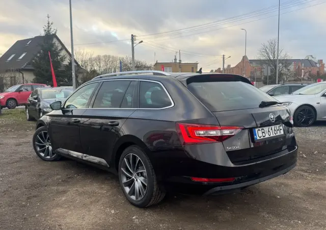 SKODA Superb 2.0 TDI L&K DSG