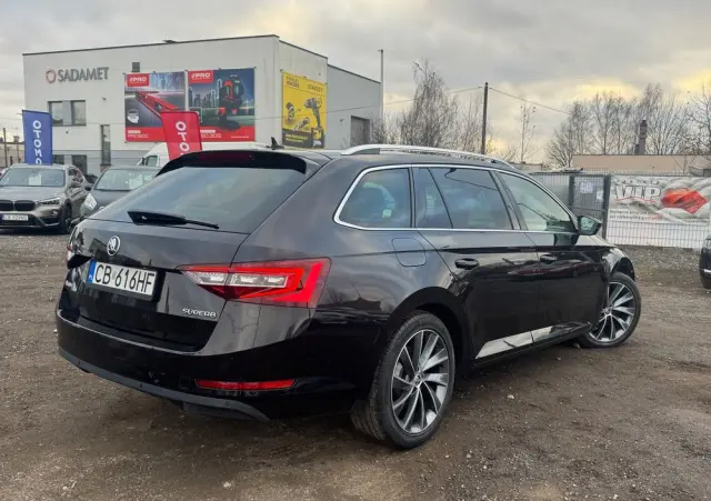SKODA Superb 2.0 TDI L&K DSG