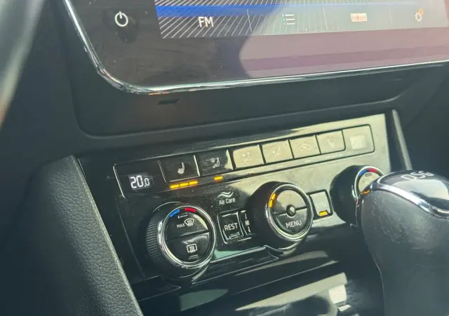 SKODA Superb 2.0 TDI L&K DSG