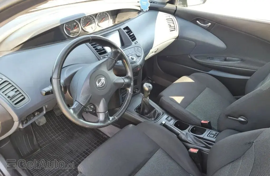 NISSAN Primera 