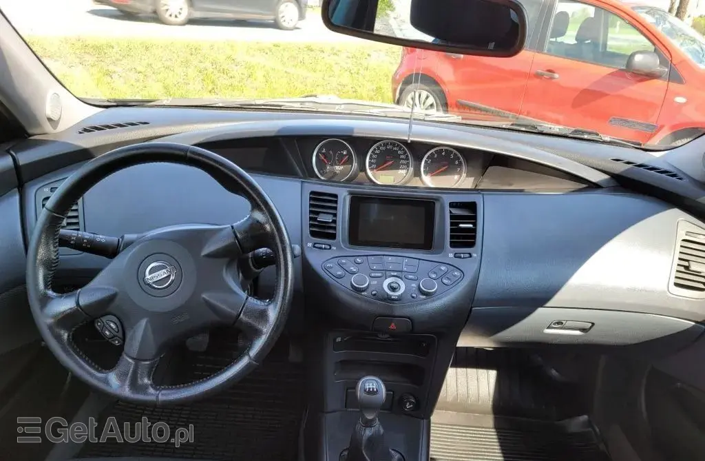 NISSAN Primera 