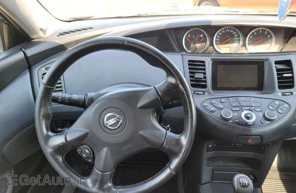 NISSAN Primera 