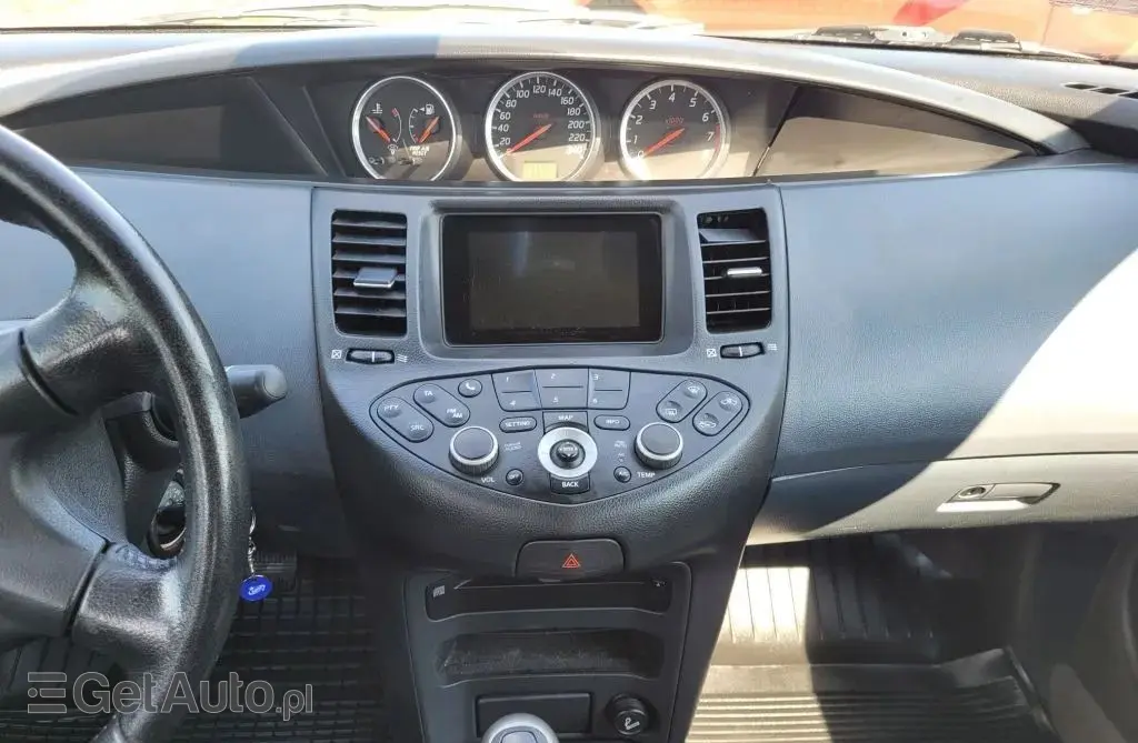 NISSAN Primera 