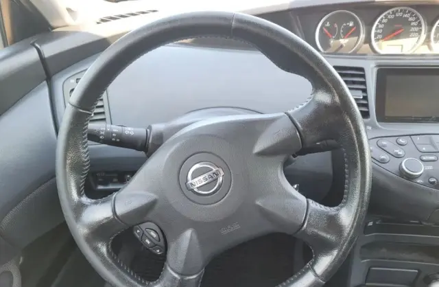 NISSAN Primera 