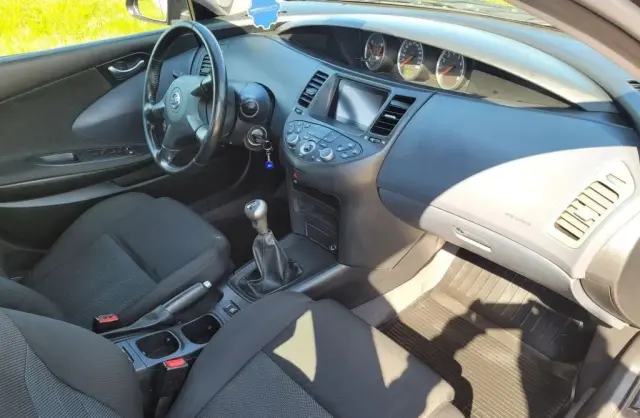 NISSAN Primera 