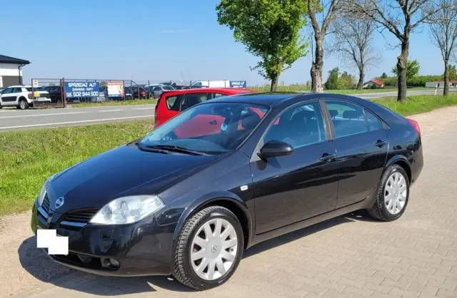 NISSAN Primera 