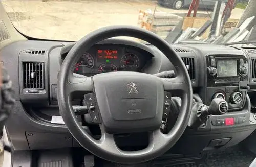 PEUGEOT Boxer 