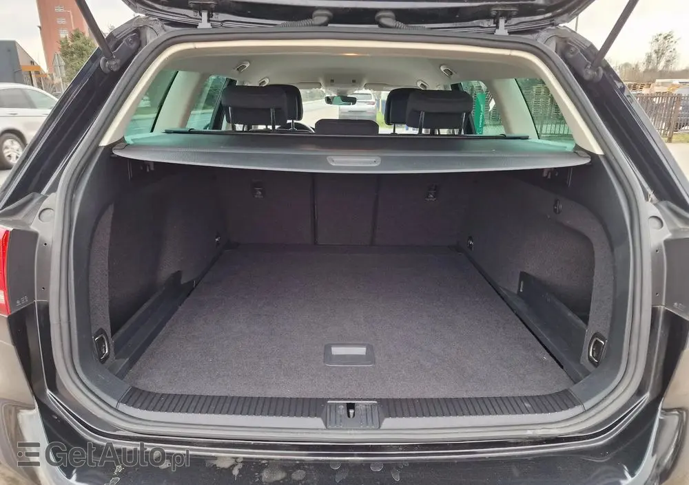 VOLKSWAGEN Passat Variant 1.4 TSI ACT (BMT) DSG Comfortline