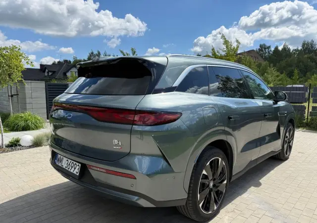 BYD Tang L 