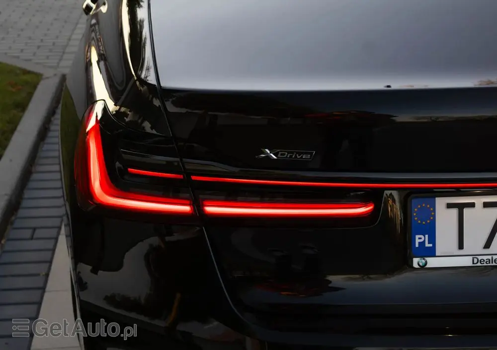 BMW Seria 7 730d xDrive mHEV sport