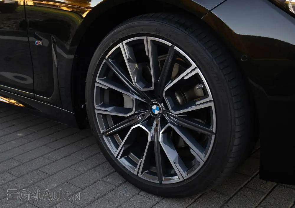 BMW Seria 7 730d xDrive mHEV sport