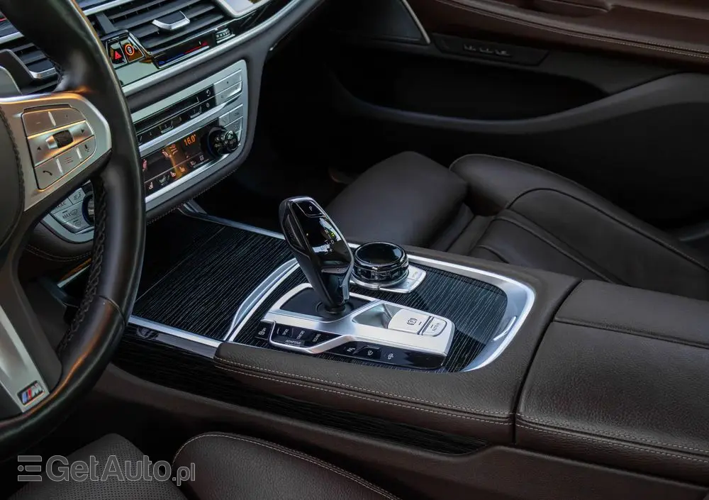 BMW Seria 7 730d xDrive mHEV sport
