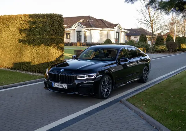 BMW Seria 7 730d xDrive mHEV sport
