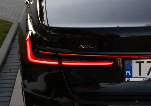 BMW Seria 7 730d xDrive mHEV sport