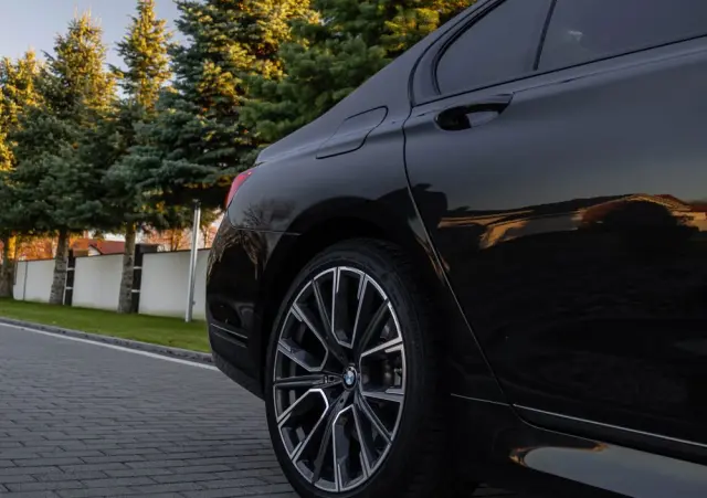 BMW Seria 7 730d xDrive mHEV sport