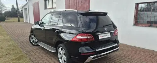 MERCEDES-BENZ ML 
