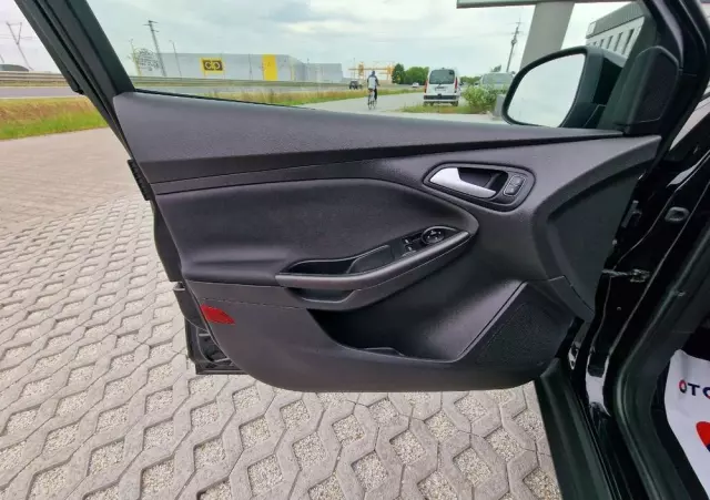 FORD Focus 1.0 EcoBoost 99g Start-Stopp-System Business Edition