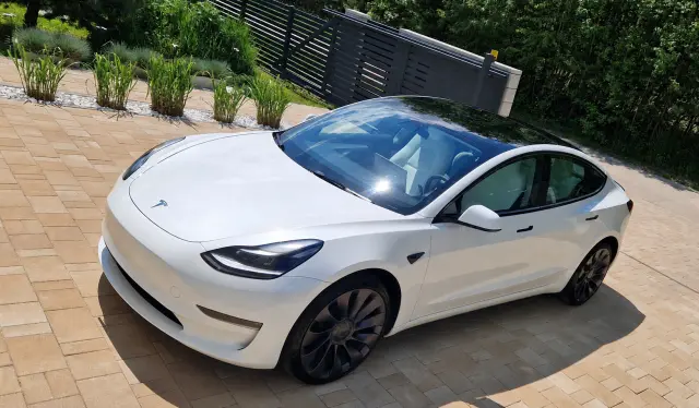TESLA Model 3 Performance 75kWh CVT