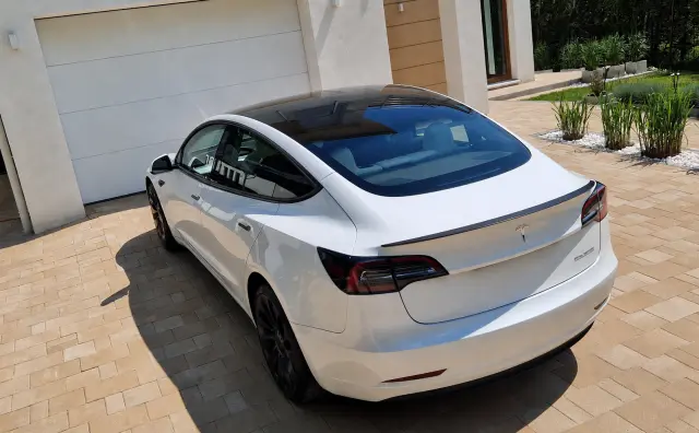 TESLA Model 3 Performance 75kWh CVT